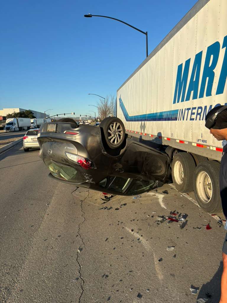 Rite Away Tow truck and crew photo #61
